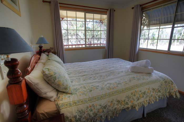 Accommodation Creek Cottages & Sundown View Suites Ballandean 部屋 写真